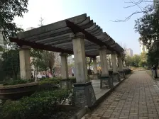 方正户型 楼层好 采光好 .客厅宽敞 小区适宜居住