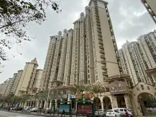 天湖郦都2区,临别墅公园位置,五年唯一,装修保养好