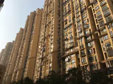 力高国际城一期巴塞罗那 南北通透,采光好 装修好,环镜优美 视野好,诚心出售