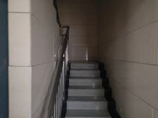 纯毛坯,两室朝阳,三室两厅两卫,可当新房