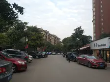 九里象湖城象湖公馆 南北通透,采光好 视野好,诚心出售