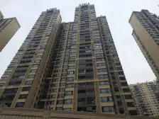 装修新净 花园中间 安静舒适 低层望花园