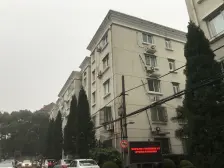 十号线地铁站,精装一房,价格可谈,比租房香