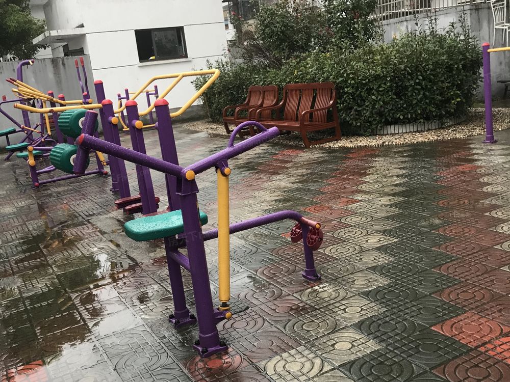 小区相关图
