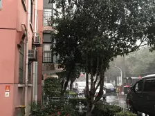 新上房源+只有契税+三房+近地铁+不靠马路