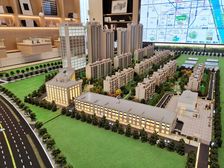 公园里3室1厅南