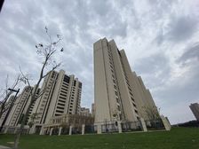 中桥名邸 大两室 精装修 房东诚心出售