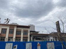 联排别墅东首户大花园有天有地有院子的舒适生活产品!