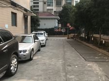 老静安地铁口采光视野无遮挡