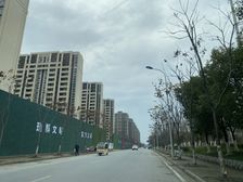 房子精装,拎包入住,诚心出售 装修很好