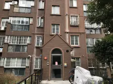 辰弘大三房飞机户型,凤凰楼层视野好,中间位置靠别墅