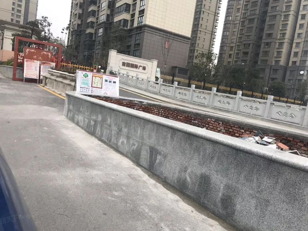 小区相关图