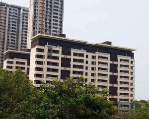地铁口精装修带家具家电拎包入住