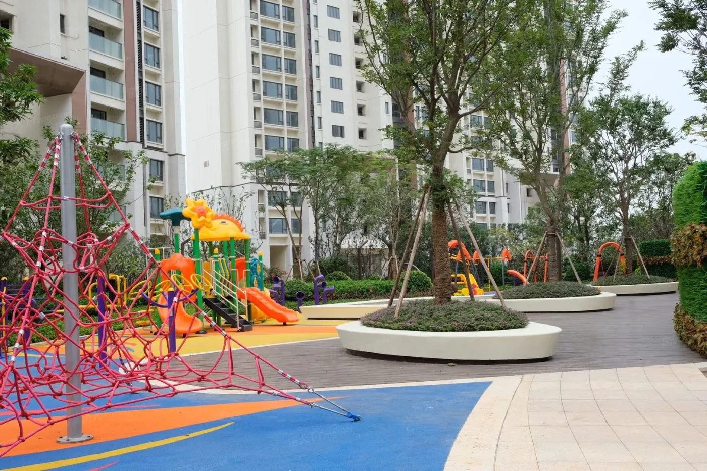 新城· 博爱湖首府