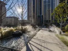 永威品质,精装修五室,业主诚意出售。满两年