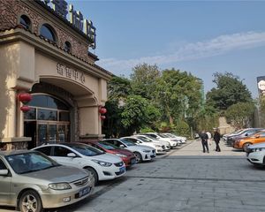 福星惠誉青城府1室2厅东南