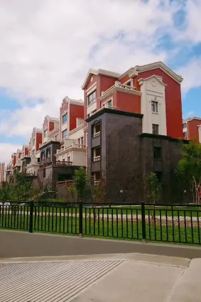 英伦白鹭郡怎么样:现在价格为4600元/平方.-大庆房天下楼盘点评