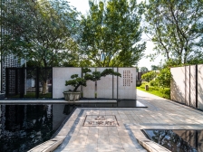 南北对流 前后有花园 透光玻璃地下两层