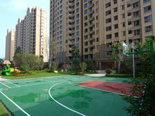 房子户型通透装修保养的蛮新,读书在红军