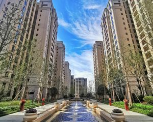 葛洲坝紫郡兰园4室2厅南