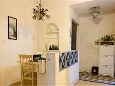 东首全亮目前自住,装修保养好、交通便利