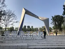 次新小区 绿化好 环境好 居住舒适 四房