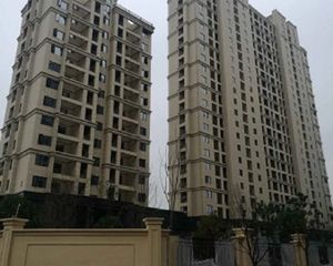 御龙湾 精装修 可以拎包入住 好楼层