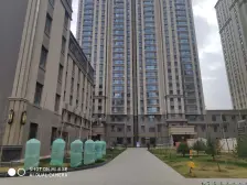 地铁口 坏境好 新小区