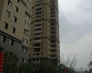 顶跃3层瓯海大道一线景观240平精装带顶楼大露台