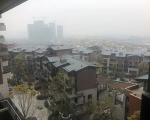 麓湖生态城香林堤4室2厅南