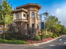 精装顶层带阁楼96平,带露台,