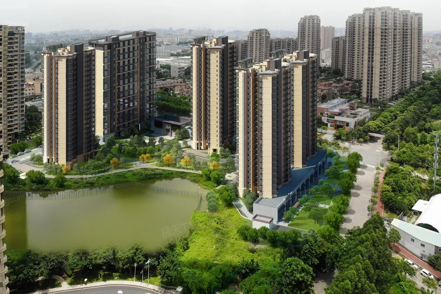 鸟瞰图拖动图片可以查看其它楼栋信息