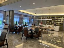 前面就是南官4房近路小诚心出看房方便