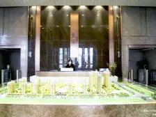 地铁口 联排别墅 花园式小区 诚心出售