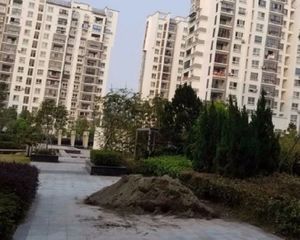 万达轻轨旁奥东120平精装大3房拎包入住