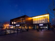 住在公园里的洋房,有钥匙,随时看房