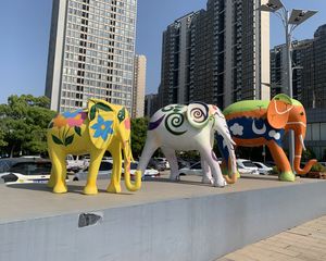 西站华府产权清晰交通便捷次新小区电梯房满二