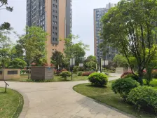 热门二手房,小区环境清优美,享受宁静生活时光