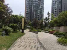 新景未来城 九华步步高商圈 3房2卫 毛坯