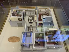 朝小区中庭景观,交通便利.....