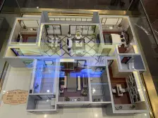 凤电梯入户,大平层,4房2卫,大阳台看小区中庭