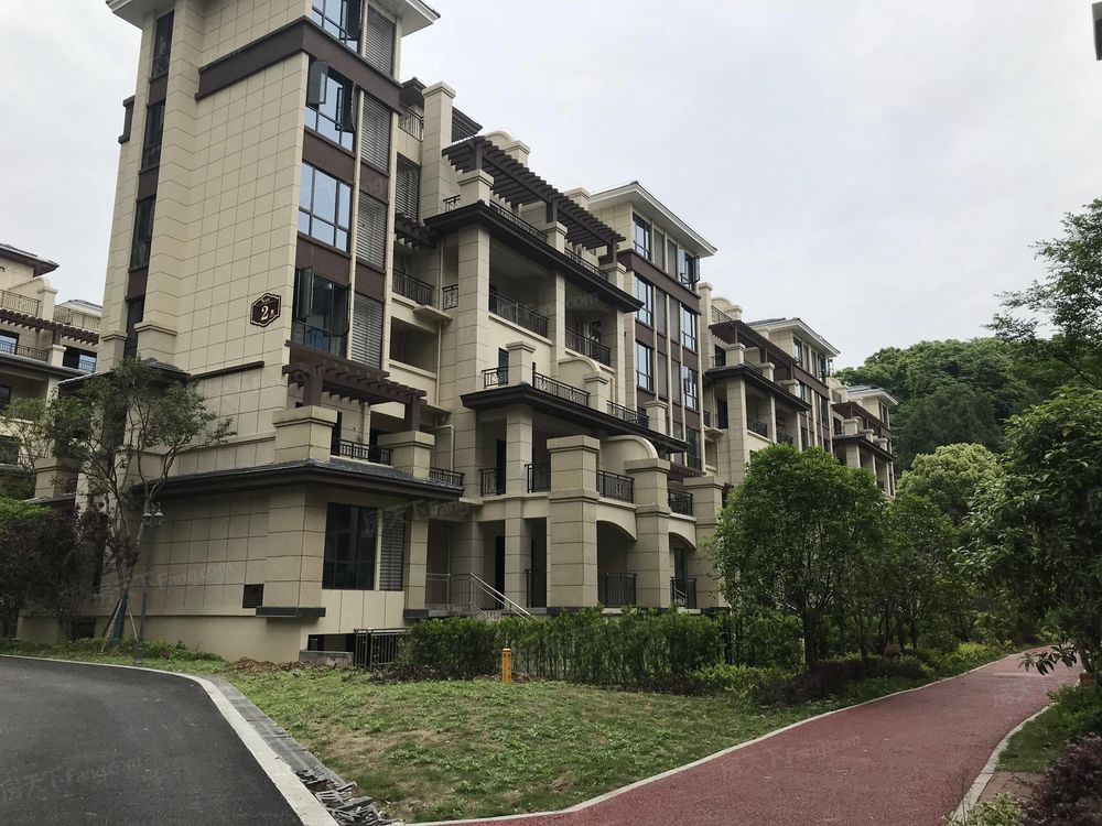 小区相关图