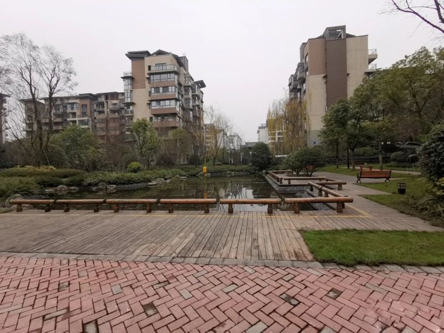 小区相关图