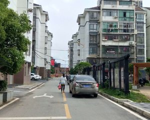 地铁一号线延长线,金牛小区复式精装,房东急售