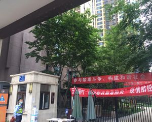 百悦城四期3室1厅东南