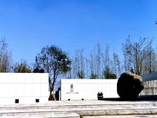 青城鉴山1室1厅东西
