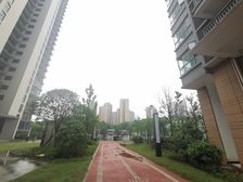 新景未来城 3室2厅 南