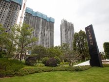 南向无遮挡四房 户型方正 诚心卖 价格可以谈