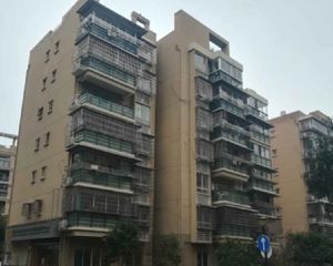 鼎盛佳园电梯免物业免停车福利好