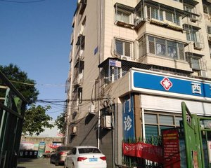 西潞北大街二中家属楼2室1厅东西